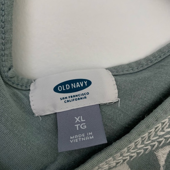 Green boho design t-shirt - Picture 4 of 5